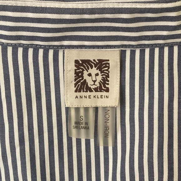 ANNE KLEIN | Long Sleeve Button Down Shirt - Picture 9 of 16